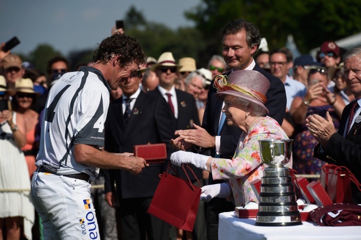 700065097 AJ 9327 2AFE41612D754B231D20ECFD6770B72F